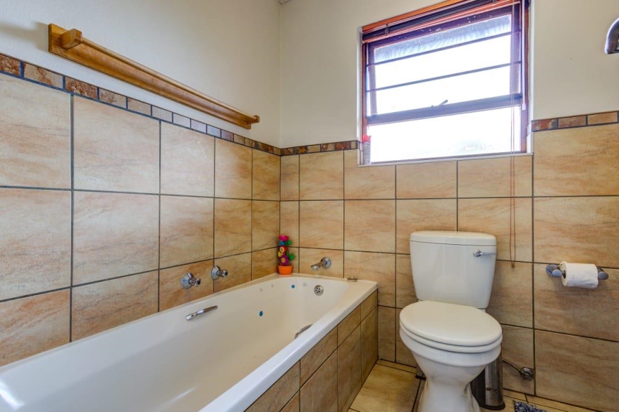 3 Bedroom Property for Sale in Van Riebeeck Park Gauteng