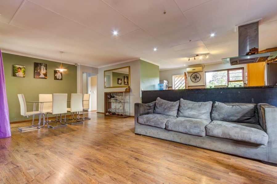 3 Bedroom Property for Sale in Van Riebeeck Park Gauteng