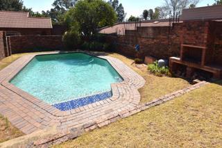 2 Bedroom Property for Sale in Rivonia Gauteng