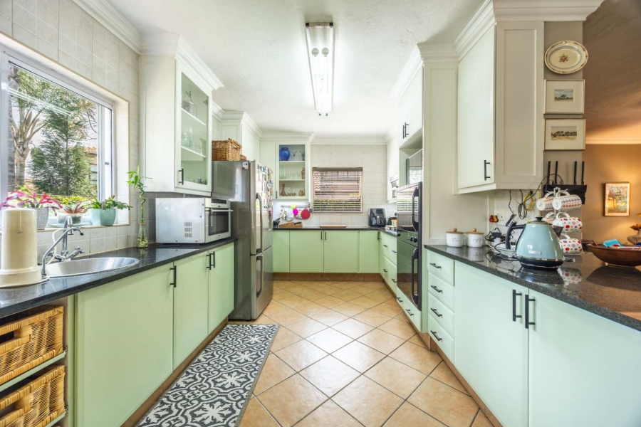 3 Bedroom Property for Sale in The Wilds Gauteng