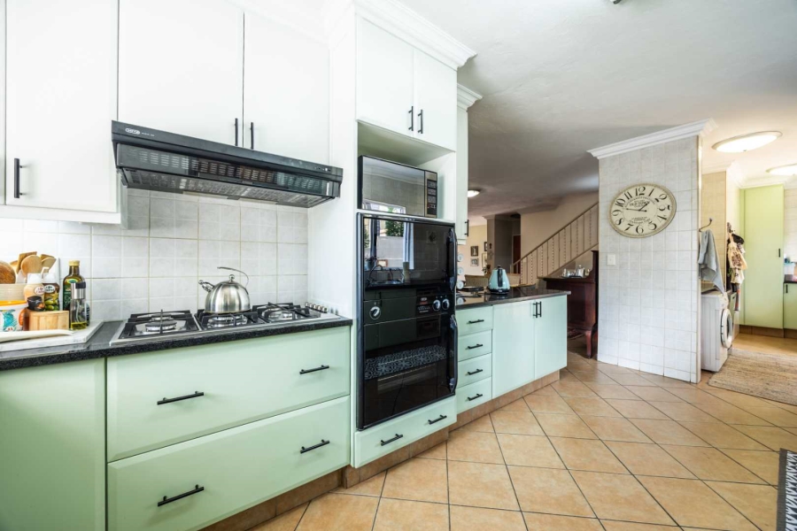 3 Bedroom Property for Sale in The Wilds Gauteng