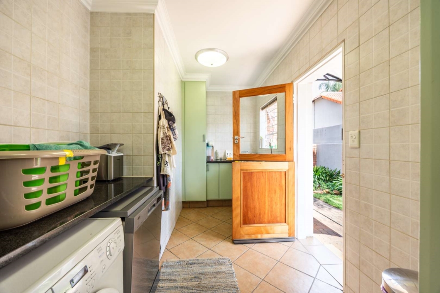 3 Bedroom Property for Sale in The Wilds Gauteng