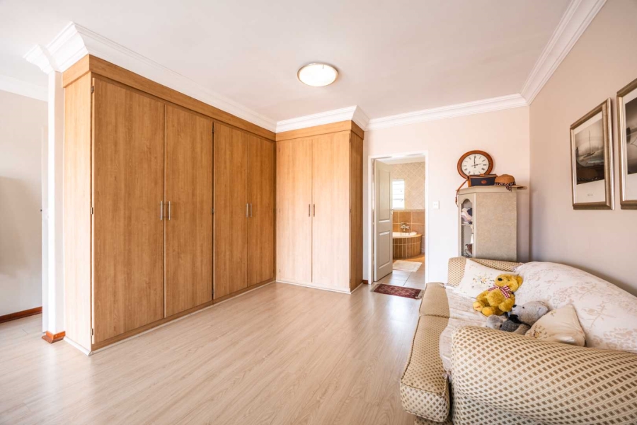 3 Bedroom Property for Sale in The Wilds Gauteng