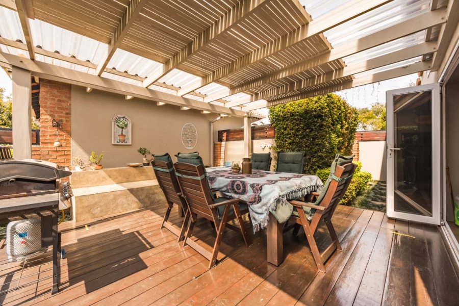 3 Bedroom Property for Sale in The Wilds Gauteng
