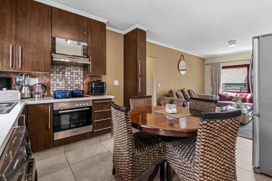 2 Bedroom Property for Sale in Lonehill Gauteng