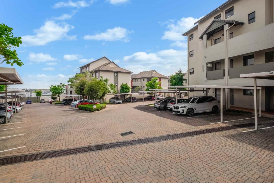 2 Bedroom Property for Sale in Lonehill Gauteng