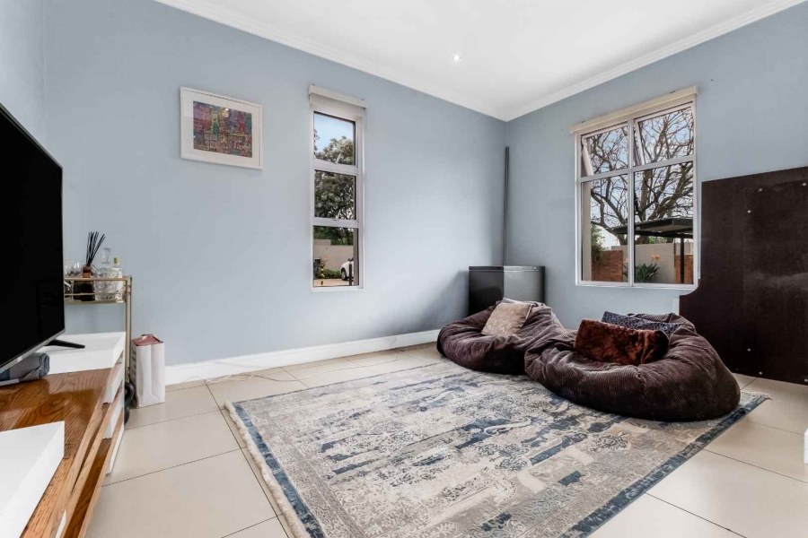 3 Bedroom Property for Sale in Bryanston Gauteng