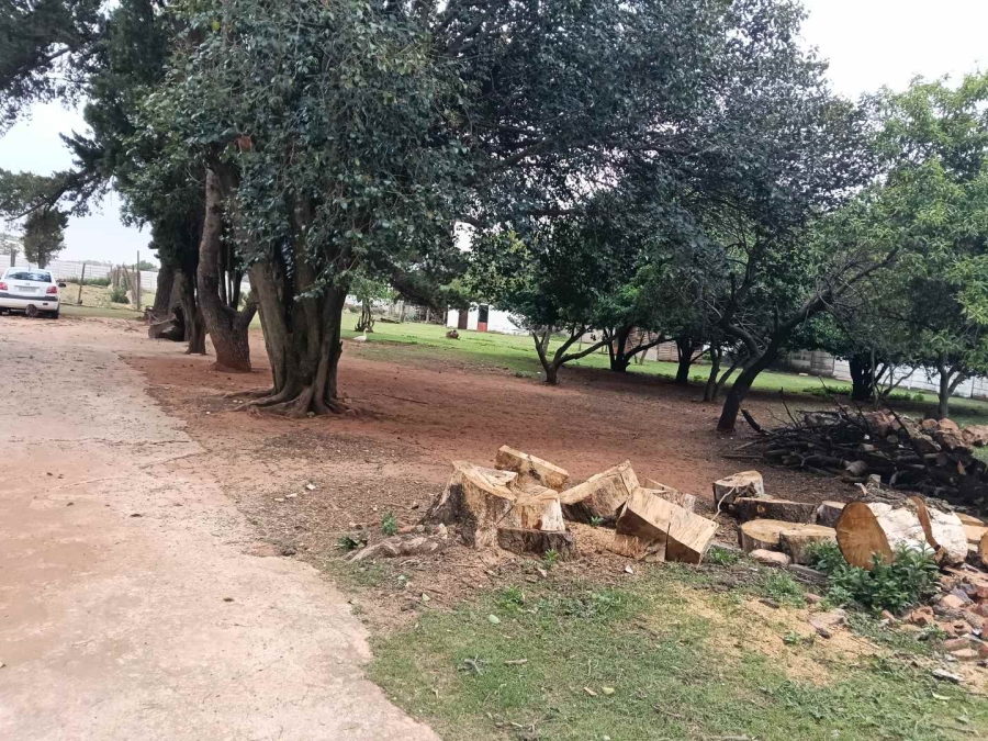 6 Bedroom Property for Sale in Lilyvale Gauteng