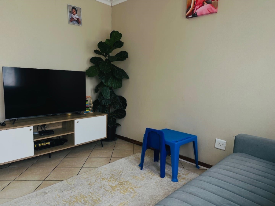 2 Bedroom Property for Sale in Noordwyk Gauteng