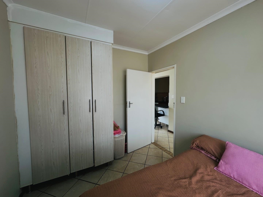 2 Bedroom Property for Sale in Noordwyk Gauteng