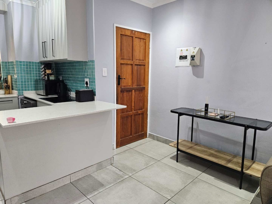 2 Bedroom Property for Sale in Eldorette Gauteng