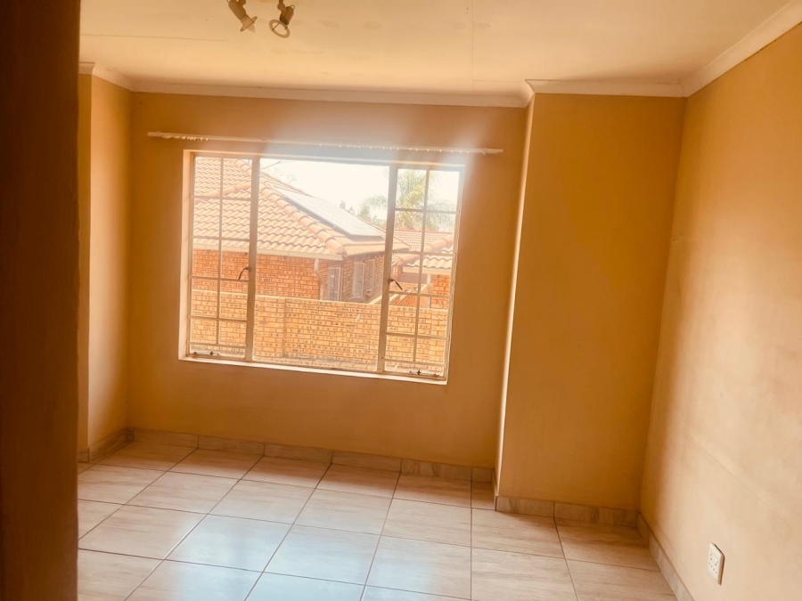 2 Bedroom Property for Sale in Amandasig Gauteng