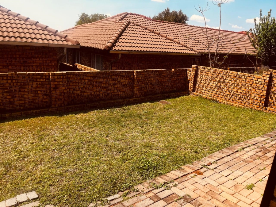 2 Bedroom Property for Sale in Amandasig Gauteng