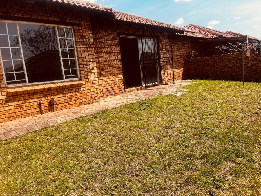 2 Bedroom Property for Sale in Amandasig Gauteng