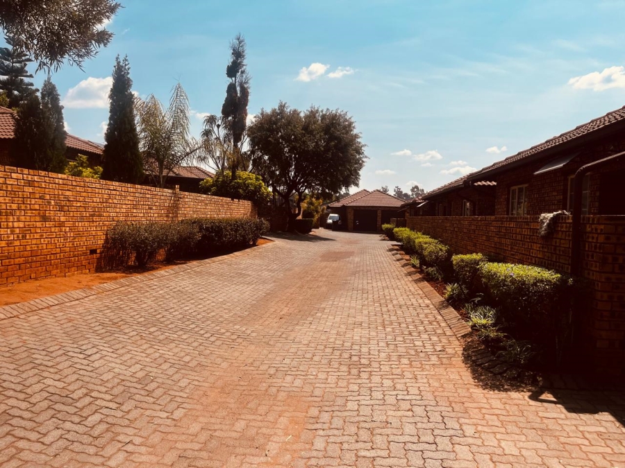 2 Bedroom Property for Sale in Amandasig Gauteng
