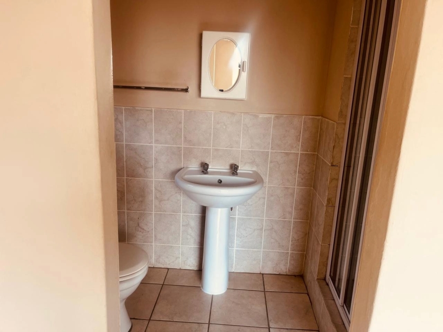 2 Bedroom Property for Sale in Amandasig Gauteng