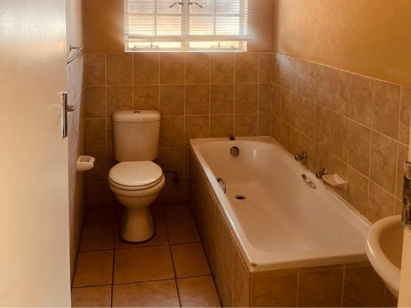 2 Bedroom Property for Sale in Amandasig Gauteng