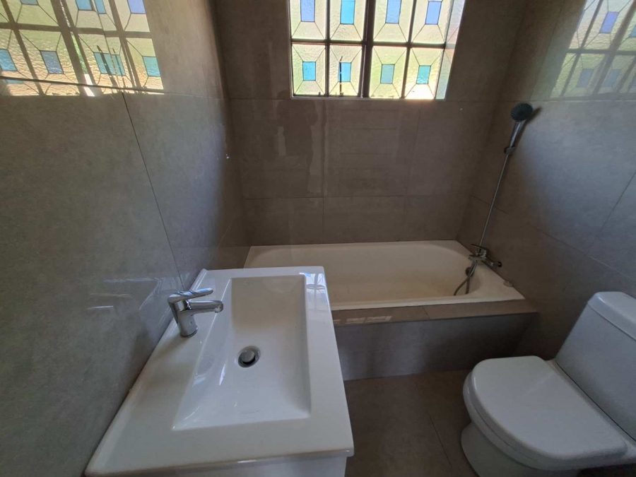 To Let 3 Bedroom Property for Rent in Randpark Gauteng