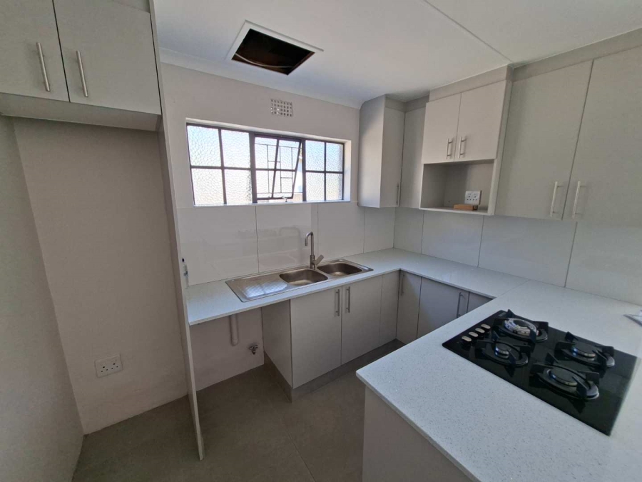 To Let 1 Bedroom Property for Rent in Randpark Gauteng