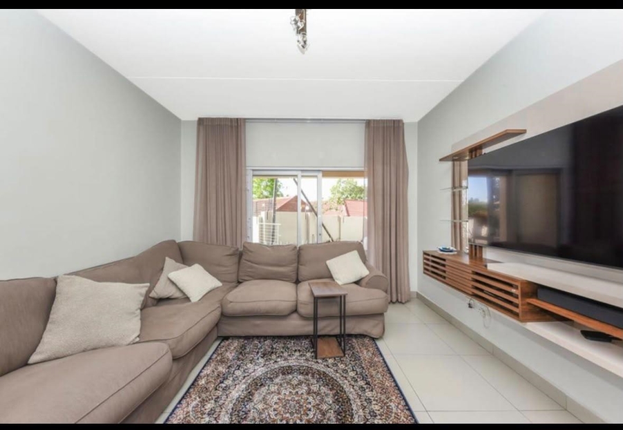 2 Bedroom Property for Sale in Magaliessig Gauteng