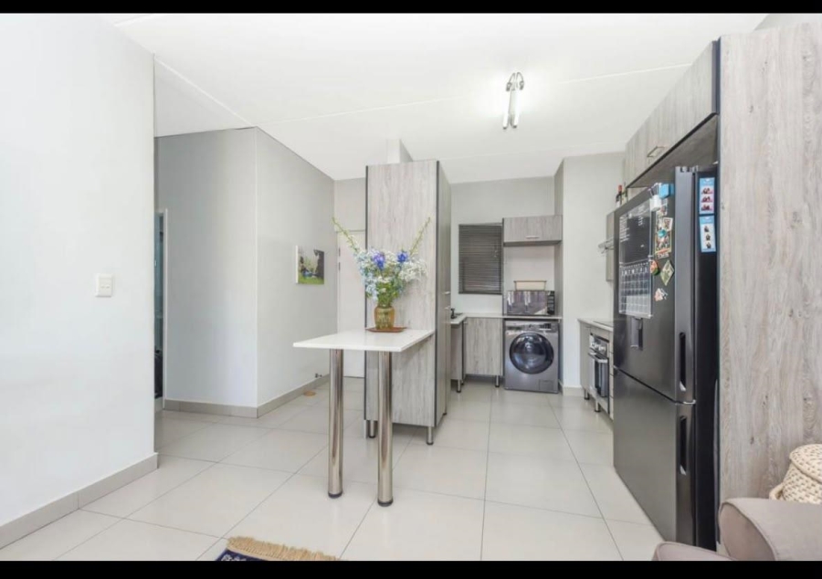 2 Bedroom Property for Sale in Magaliessig Gauteng