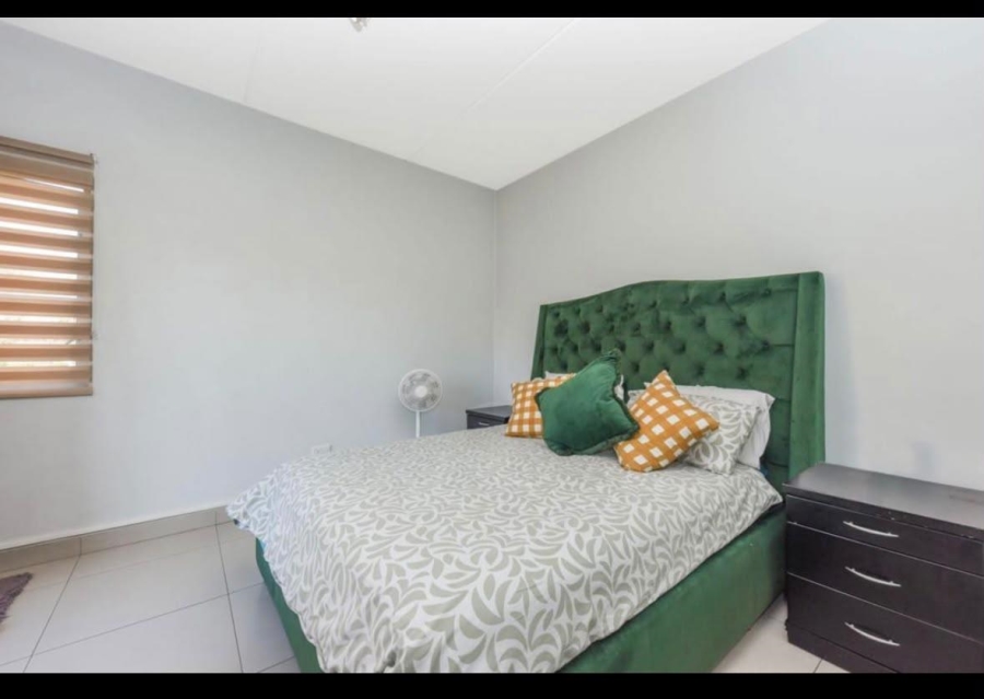 2 Bedroom Property for Sale in Magaliessig Gauteng