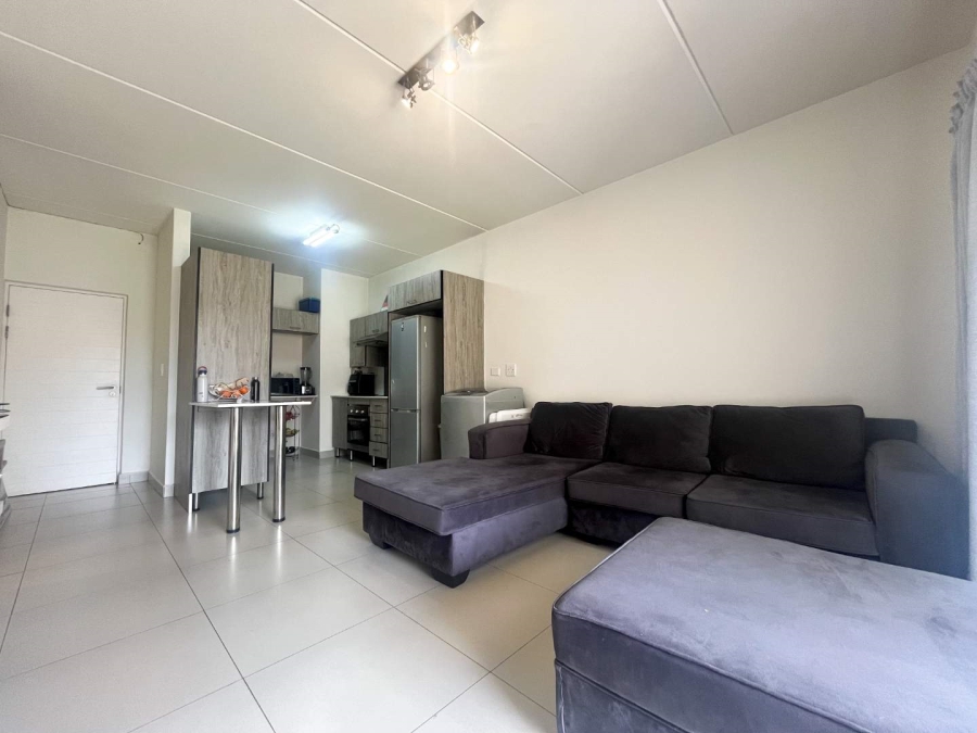 2 Bedroom Property for Sale in Magaliessig Gauteng