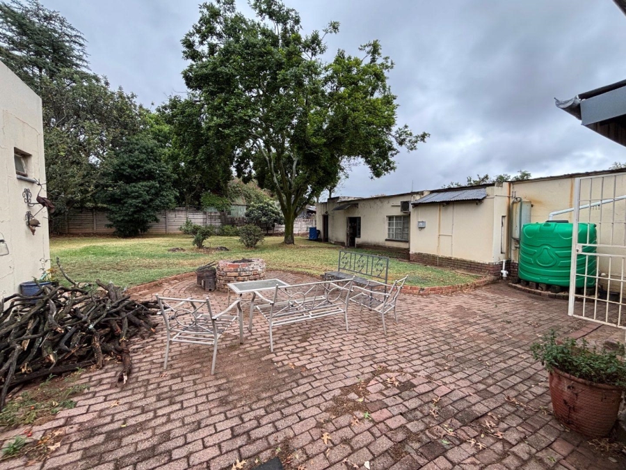 6 Bedroom Property for Sale in Clydesdale Gauteng