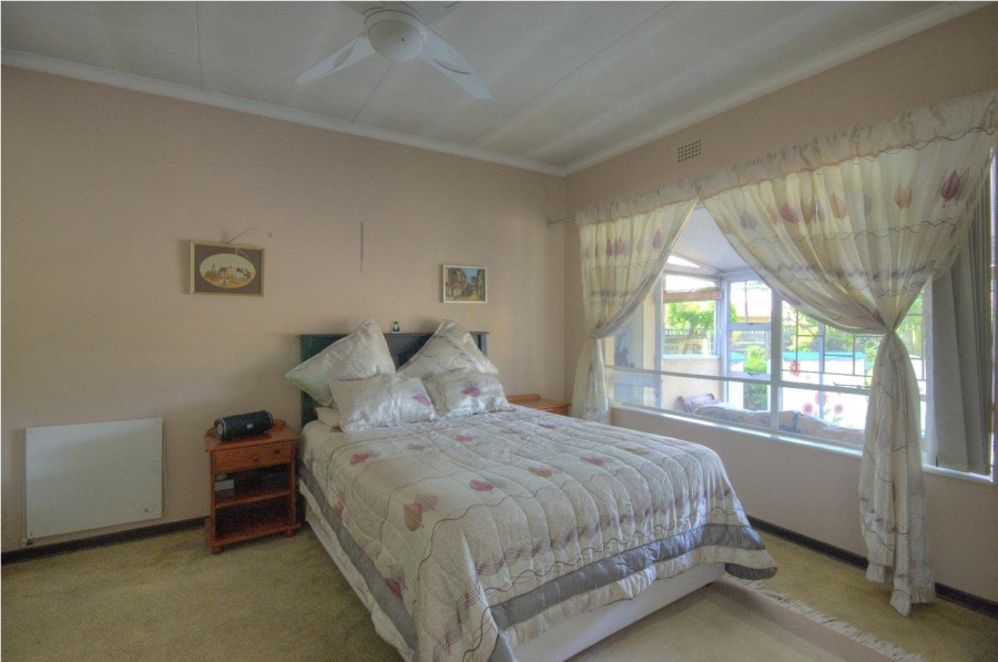 4 Bedroom Property for Sale in Brackenhurst Gauteng