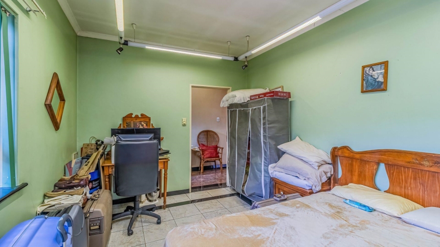 13 Bedroom Property for Sale in Fairland Gauteng