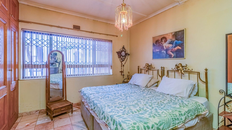 13 Bedroom Property for Sale in Fairland Gauteng