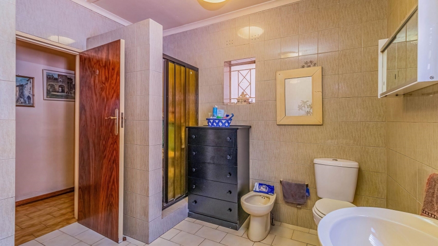 13 Bedroom Property for Sale in Fairland Gauteng