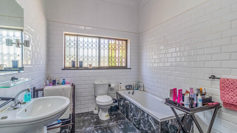 13 Bedroom Property for Sale in Fairland Gauteng