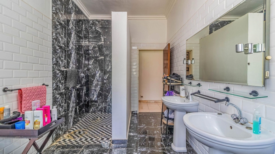 13 Bedroom Property for Sale in Fairland Gauteng