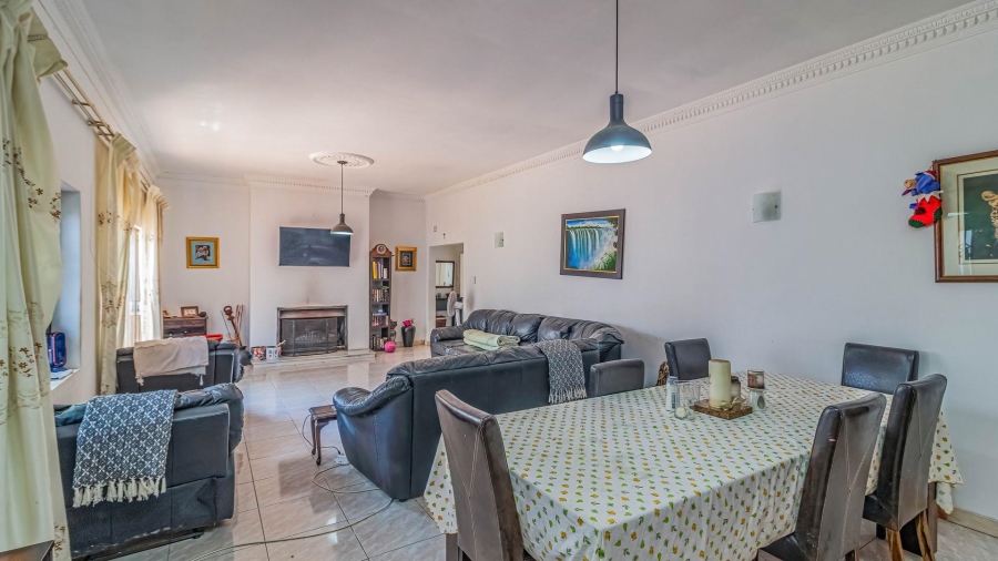 13 Bedroom Property for Sale in Fairland Gauteng