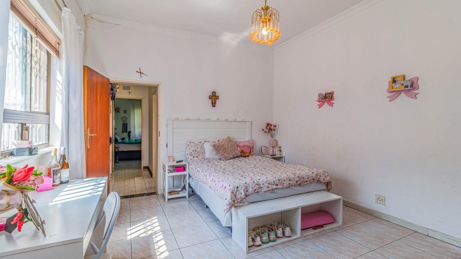 13 Bedroom Property for Sale in Fairland Gauteng