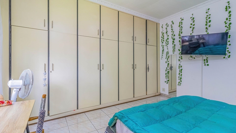 13 Bedroom Property for Sale in Fairland Gauteng