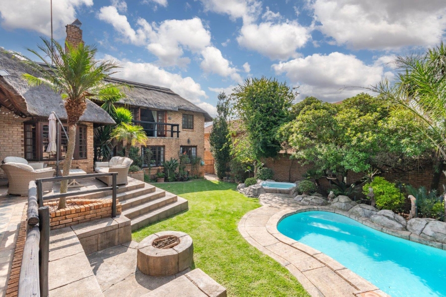 5 Bedroom Property for Sale in Brentwood Gauteng