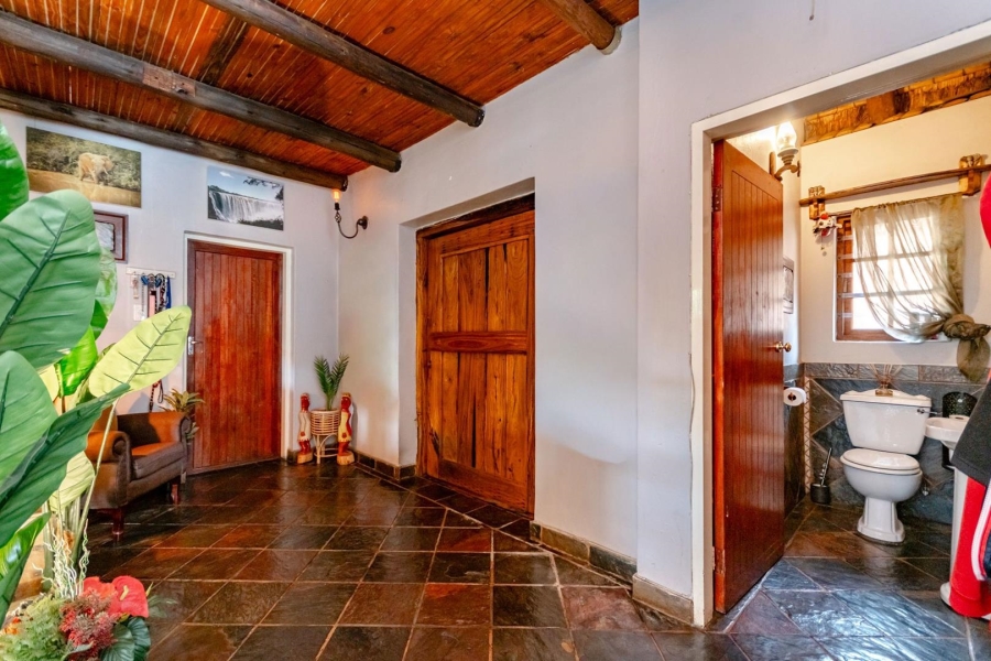 5 Bedroom Property for Sale in Brentwood Gauteng