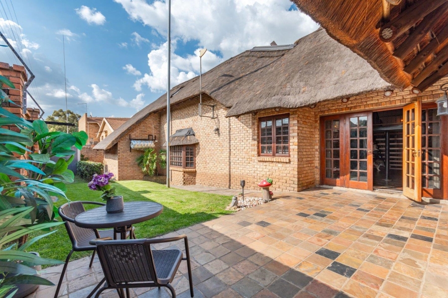 5 Bedroom Property for Sale in Brentwood Gauteng