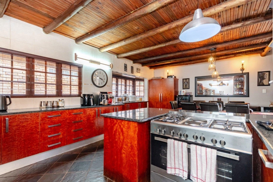5 Bedroom Property for Sale in Brentwood Gauteng