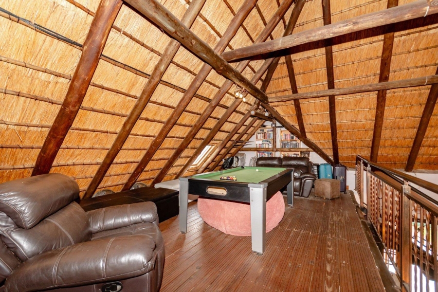 5 Bedroom Property for Sale in Brentwood Gauteng