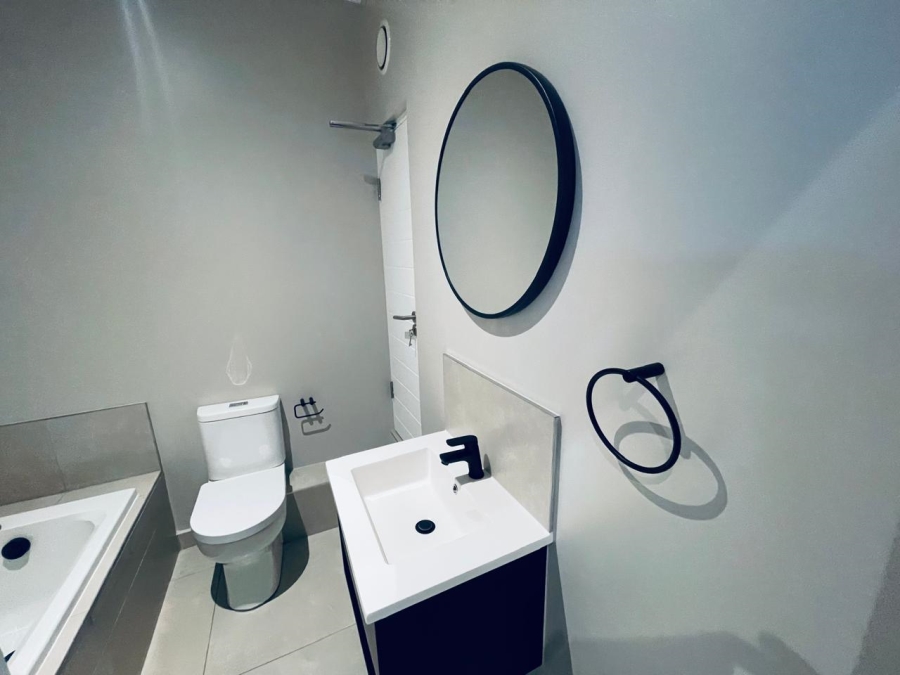 To Let 2 Bedroom Property for Rent in Atholl Gauteng