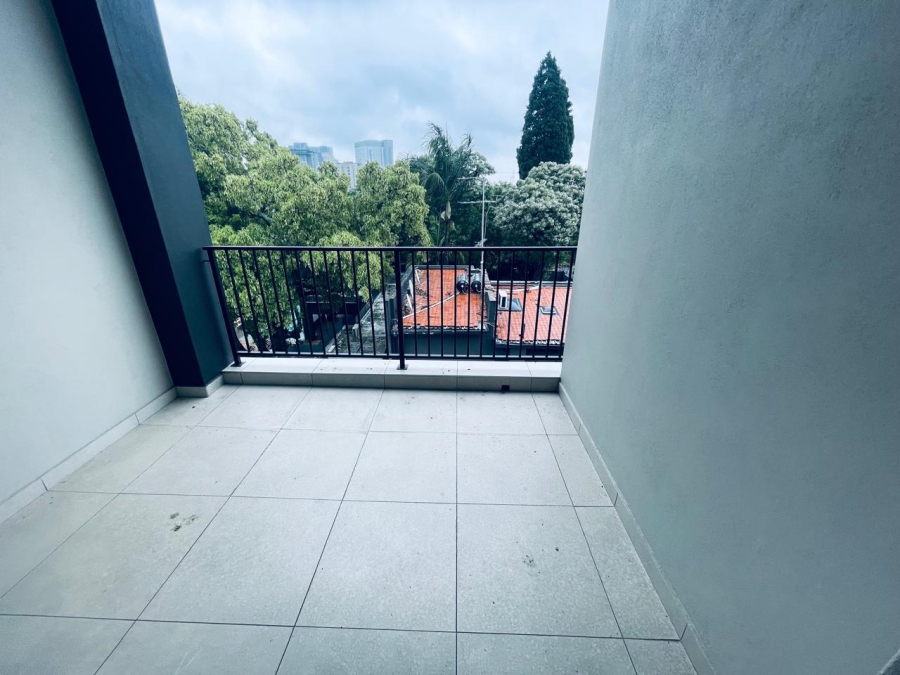 To Let 2 Bedroom Property for Rent in Atholl Gauteng