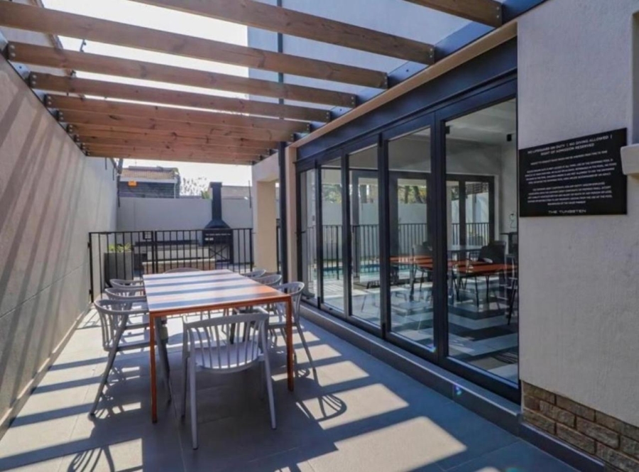 To Let 2 Bedroom Property for Rent in Atholl Gauteng