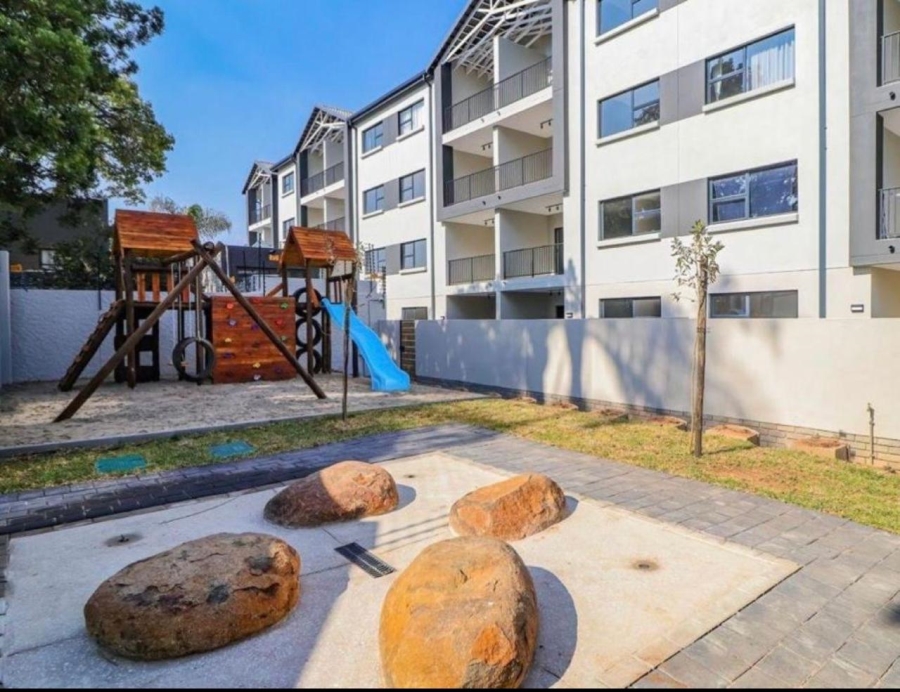 To Let 2 Bedroom Property for Rent in Atholl Gauteng