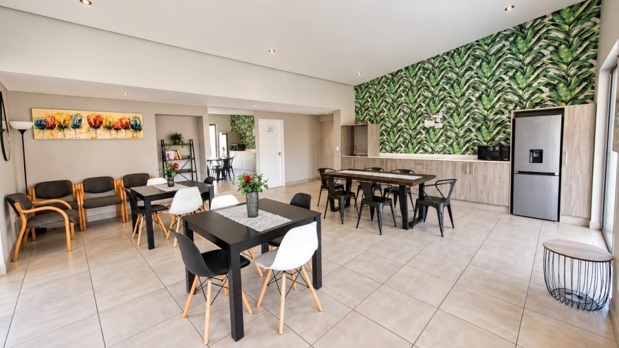 2 Bedroom Property for Sale in Broadacres Gauteng