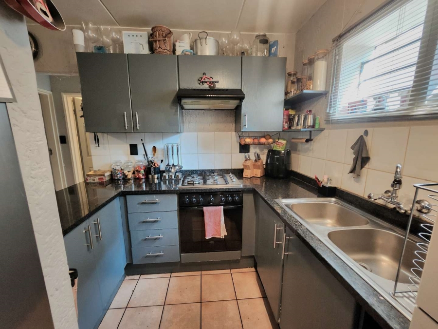 2 Bedroom Property for Sale in Winchester Hills Gauteng