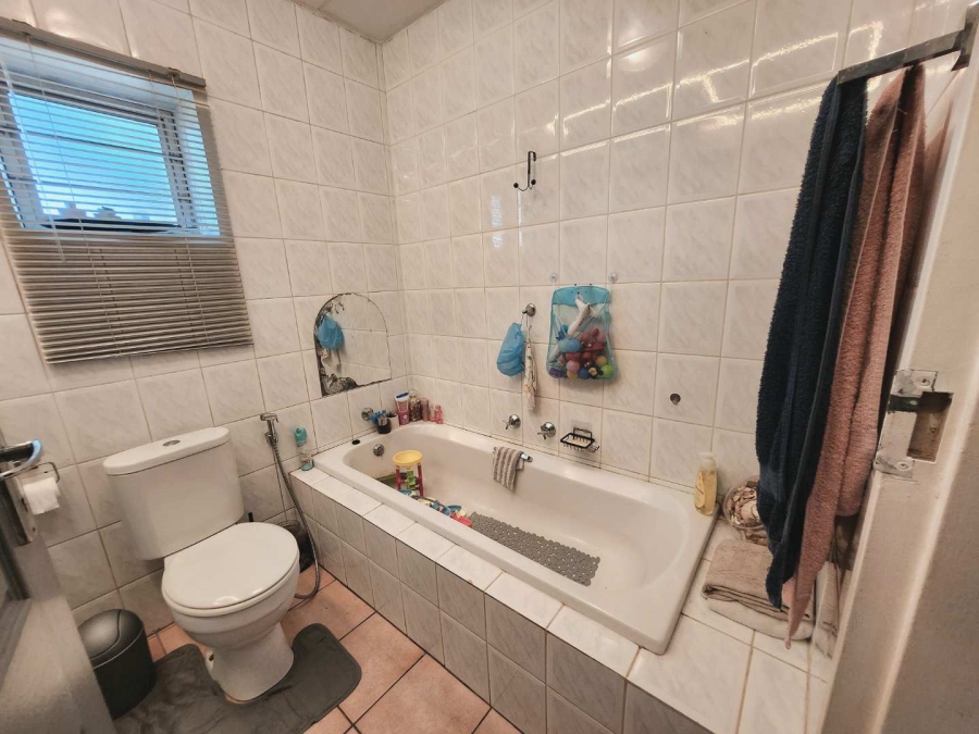 2 Bedroom Property for Sale in Winchester Hills Gauteng