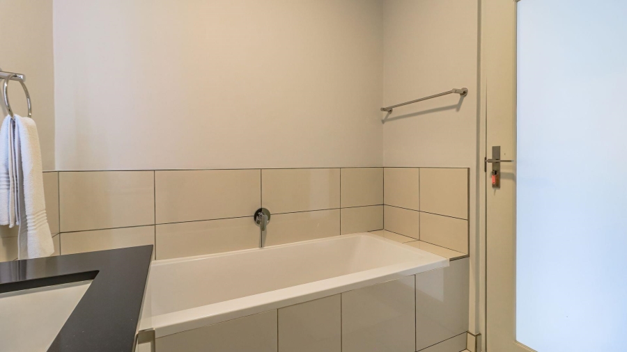 1 Bedroom Property for Sale in Rosebank Gauteng